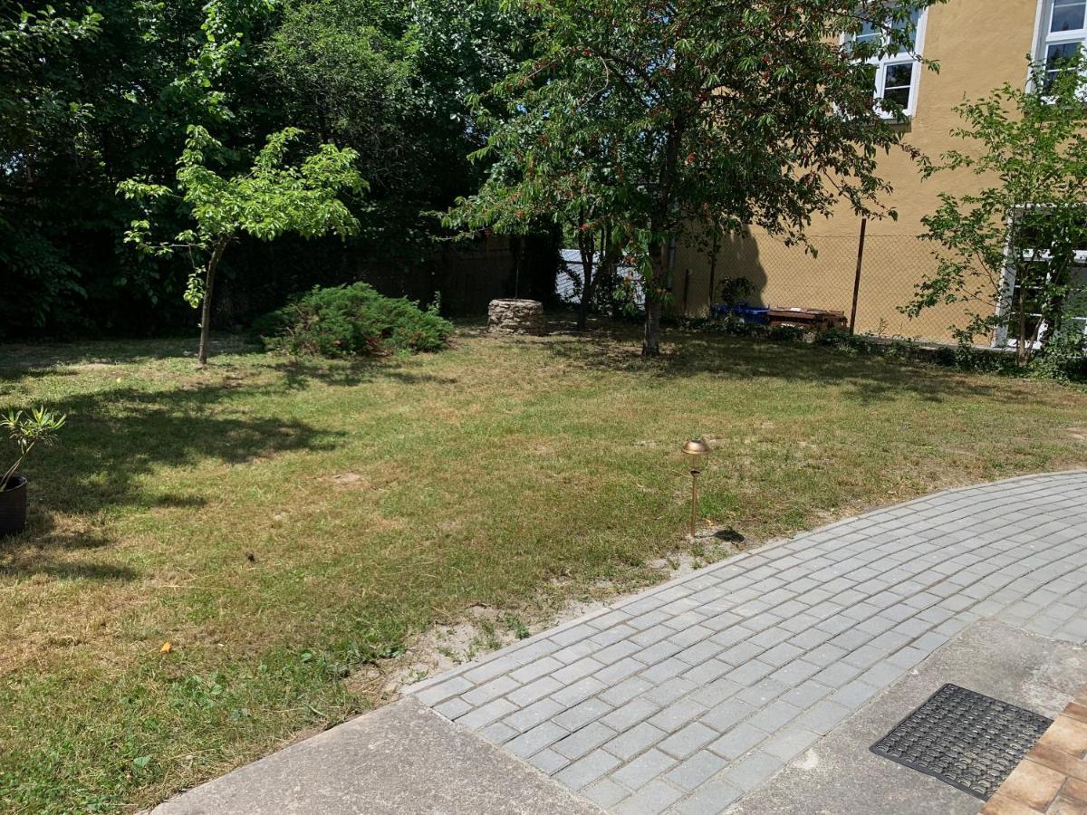 Borsi Apartman Balatonalmádi Екстериор снимка
