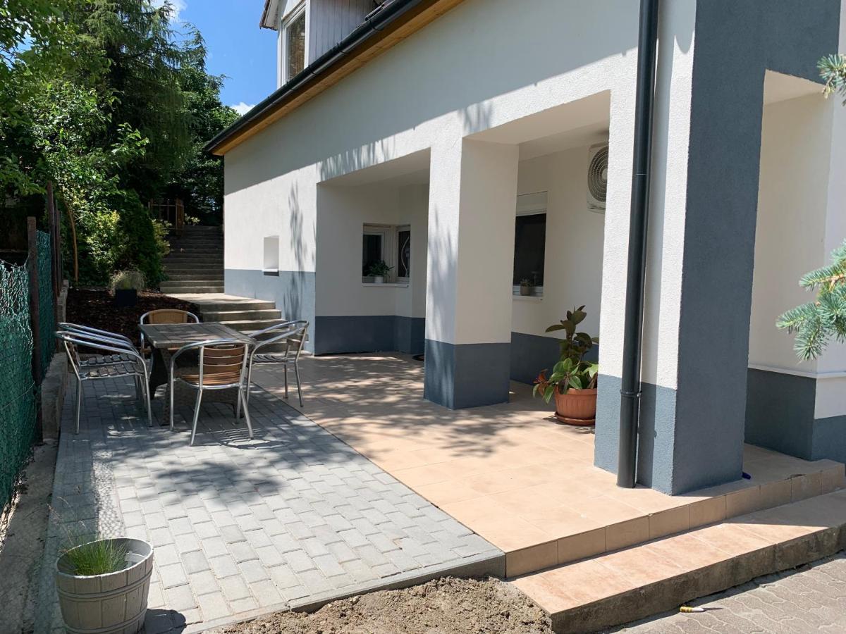 Borsi Apartman Balatonalmádi Екстериор снимка