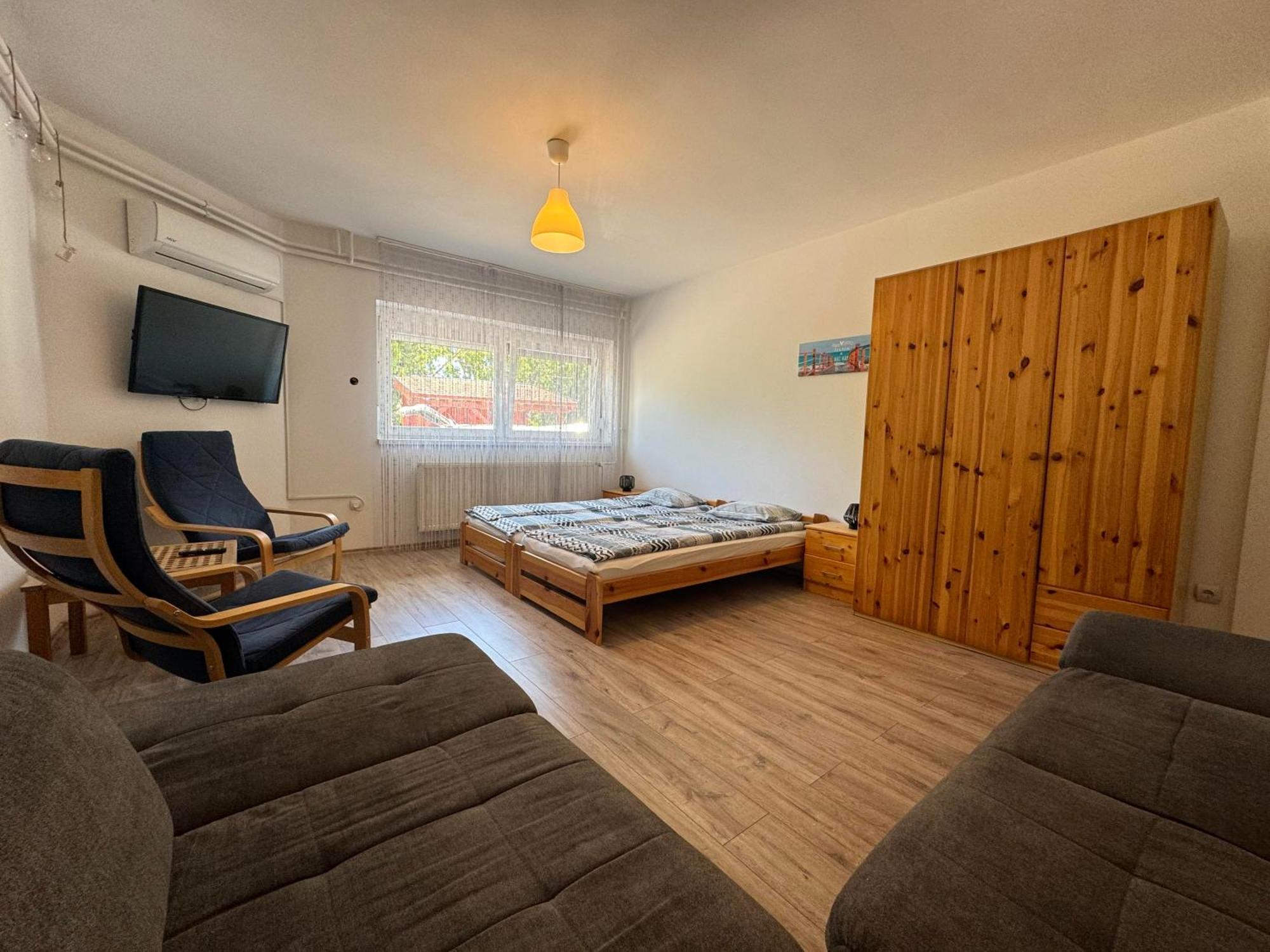 Borsi Apartman Balatonalmádi Екстериор снимка