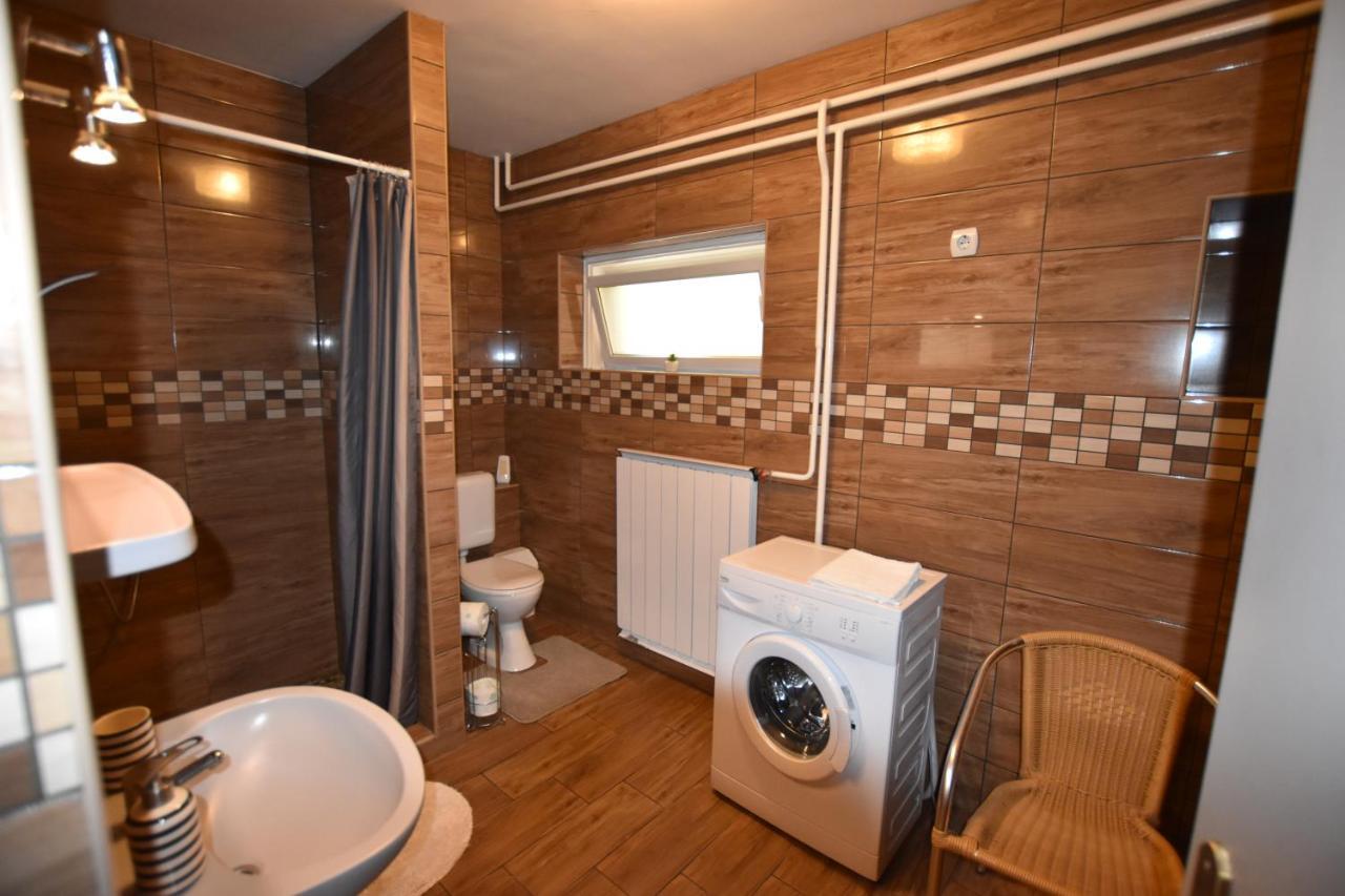 Borsi Apartman Balatonalmádi Екстериор снимка